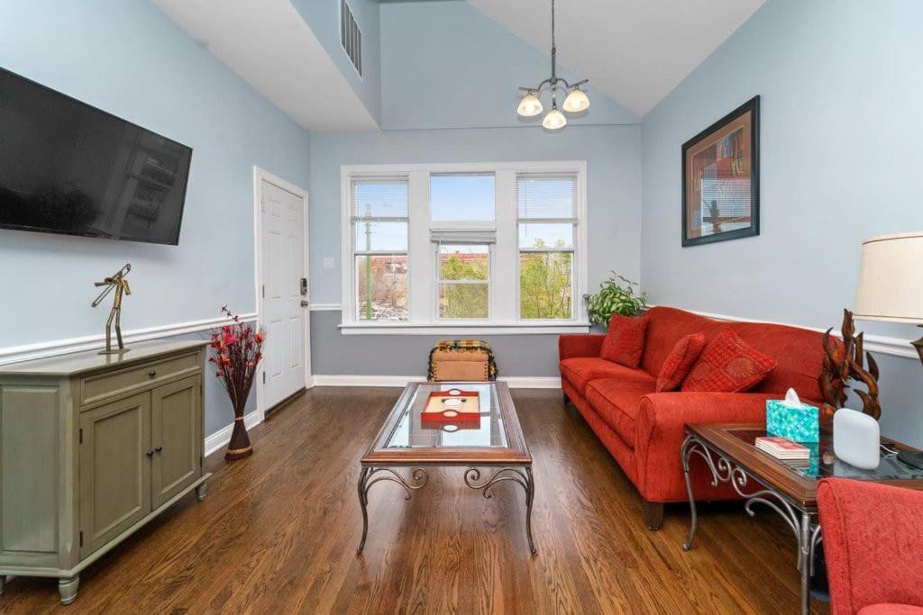 Cozy, Top-Floor 3Br Loft With Balcony In West Town Chicago Esterno foto