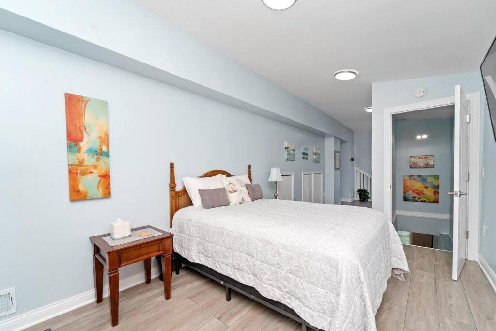 Cozy, Top-Floor 3Br Loft With Balcony In West Town Chicago Esterno foto